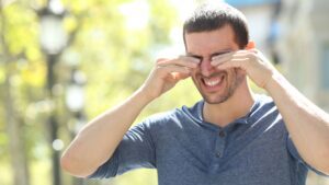 Si no toleras las lentes de contacto desechables tengo la solución